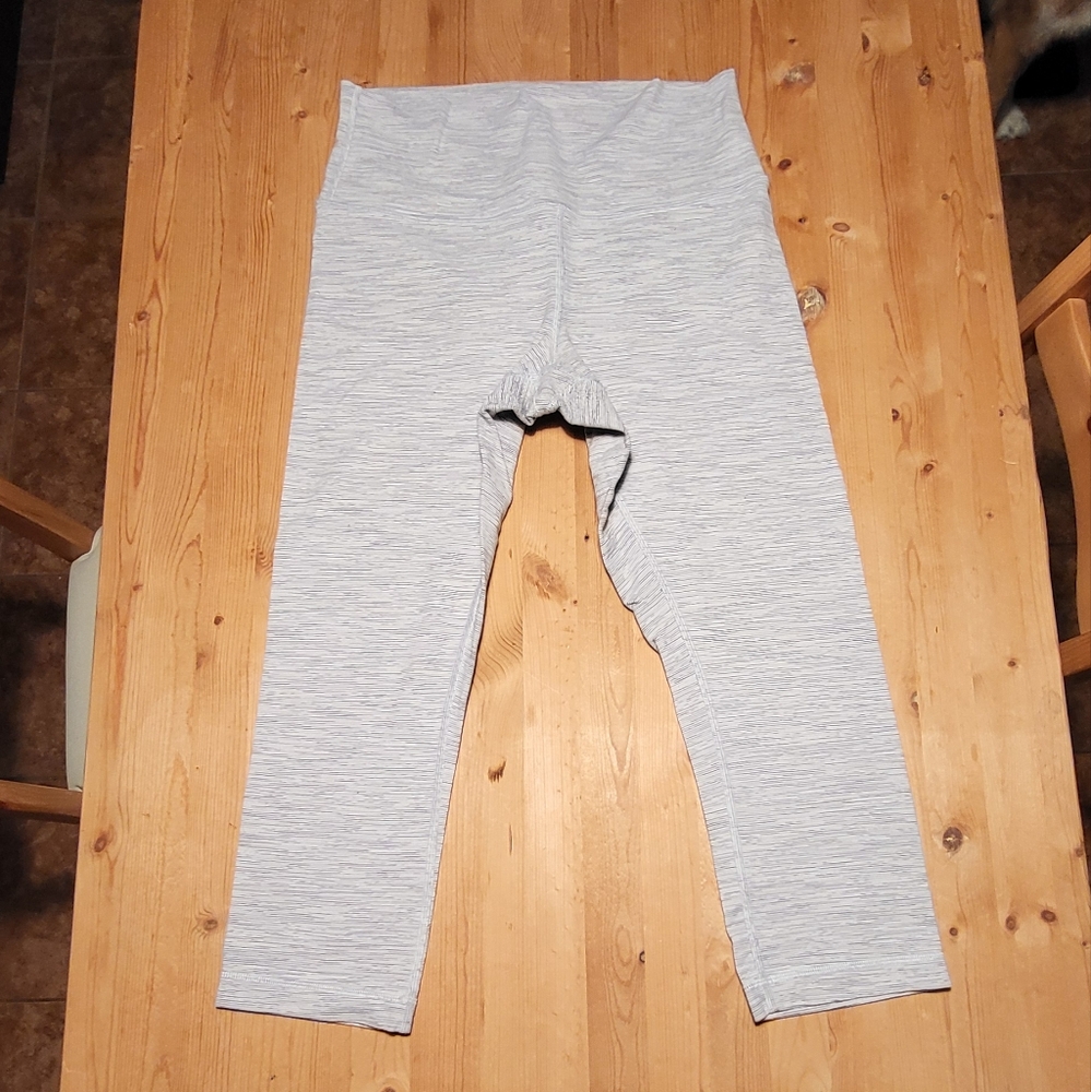 Lululemon capris